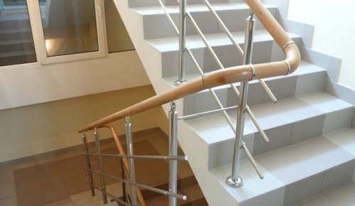 Уход за перилами и поручнями